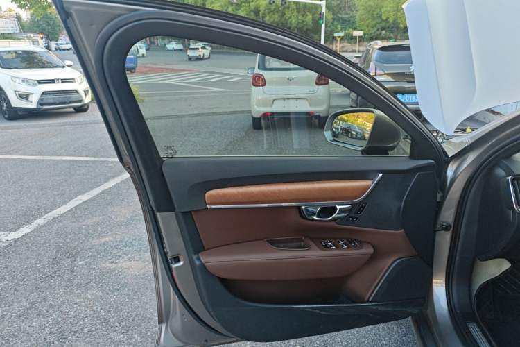 Used Volvo S90 2021 B5 Zhiyi Luxury Edition Left Front Door Interior