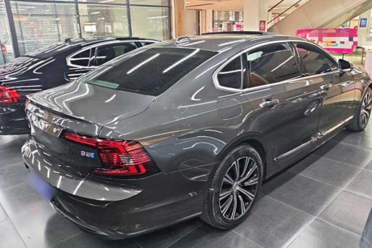 Used Volvo S90 2021 B5 Zhiyuan Luxury Edition Rear Right 45 Deg