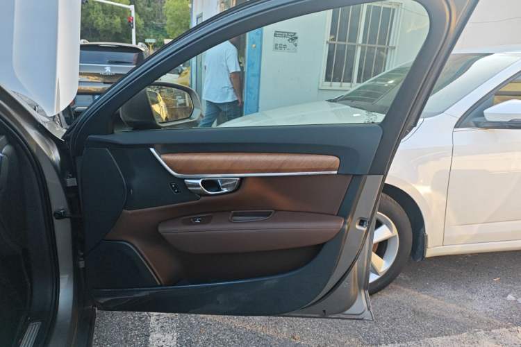 Used Volvo S90 2021 B5 Zhiyi Luxury Edition Right Front Door Interior