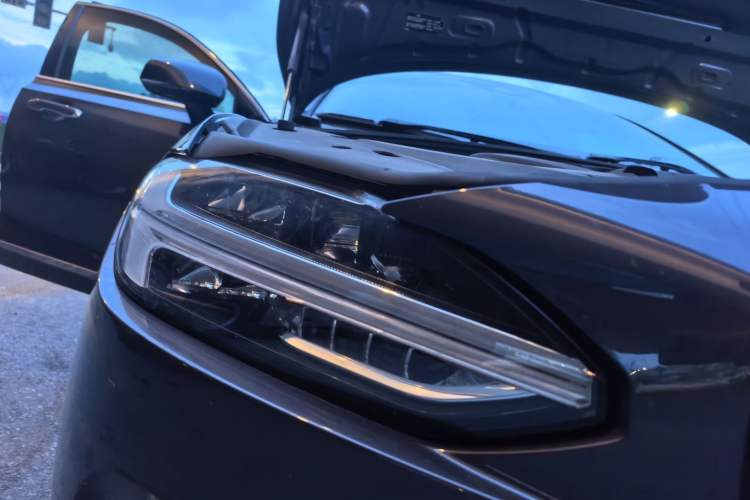 Used Volvo S90 2021 B5 Zhiyi Luxury Edition Right Front Headlight