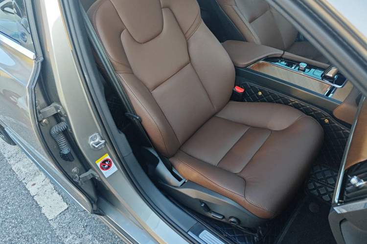 Used Volvo S90 2021 B5 Zhiyi Luxury Edition Right Front Seat