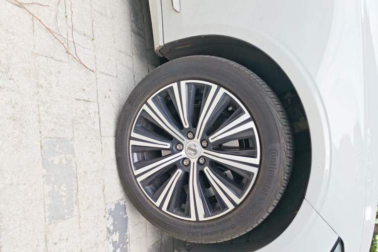 Used Volvo S90 2021 B5 Zhiyuan Luxury Edition Right Front Wheel Hub