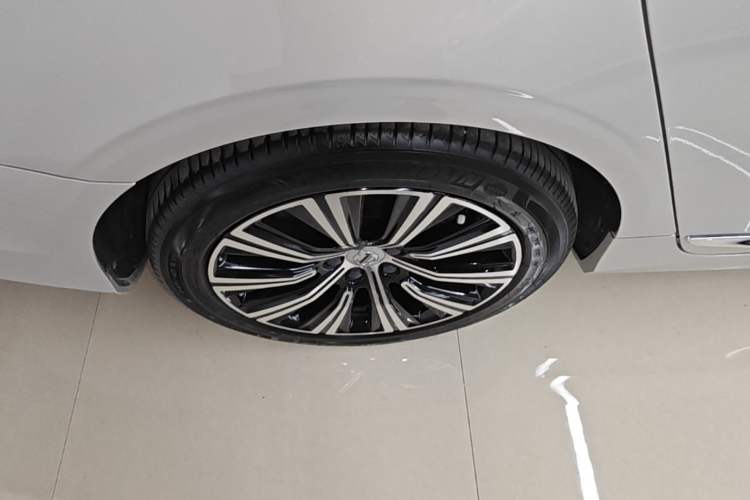 Used Volvo S90 2021 B5 Zhiyi Luxury Edition Right Rear Wheel Hub