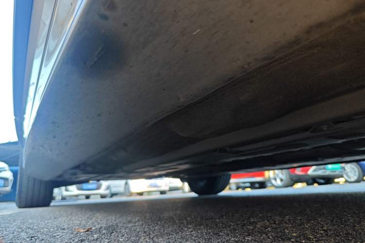 Used Volvo S90 2021 B5 Zhiyi Luxury Edition Right Side Sill