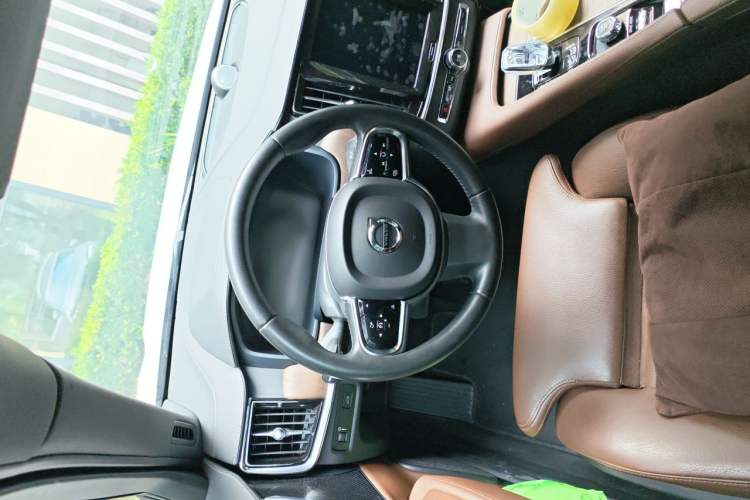 Used Volvo S90 2021 B5 Zhiyuan Luxury Edition Steering Wheel