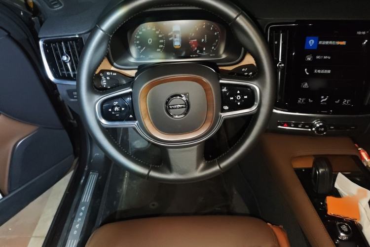 Used Volvo S90 2021 B5 Zhiyi Luxury Edition Steering Wheel
