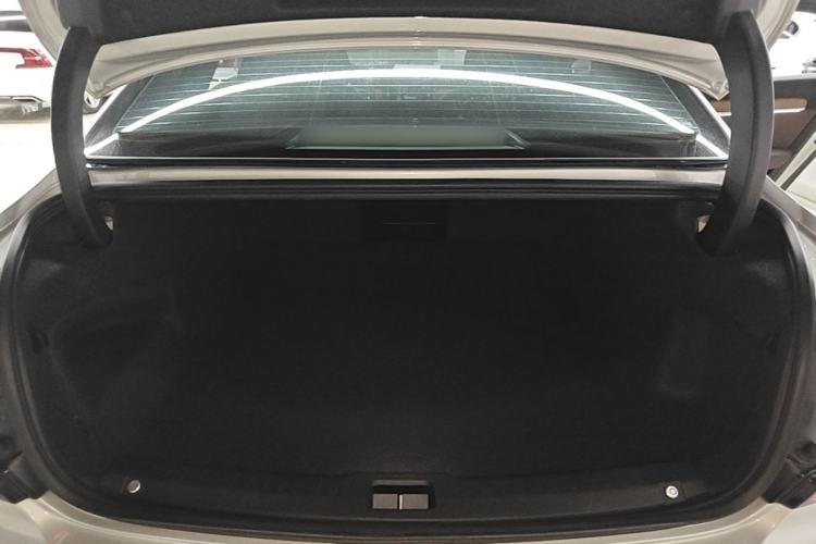Used Volvo S90 2021 B5 Zhiyi Luxury Edition Trunk