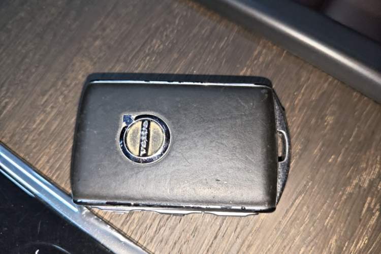 Used Volvo S90 2021 B5 Zhiyuan Luxury Edition Vehicle Key