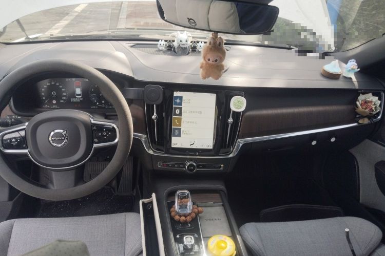 Used Volvo S90 2021 B5 Luxury Smart Edition Audio And AC Panel