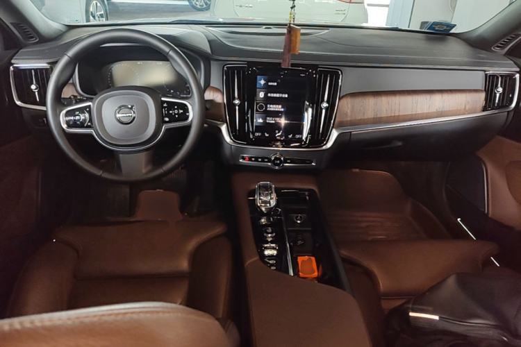 Used Volvo S90 2021 B5 Zhiyuan Luxury Edition Center Console
