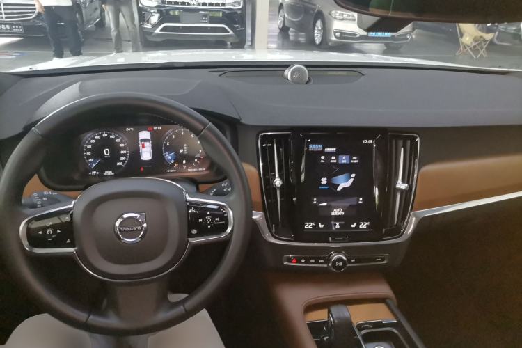 Used Volvo S90 2021 B5 Zhiyi Luxury Edition Center Console