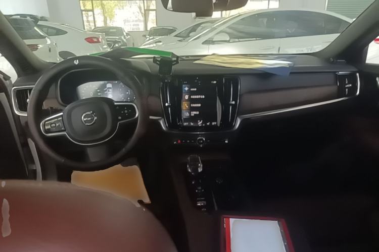 Used Volvo S90 2021 B5 Zhiyuan Luxury Edition Center Console