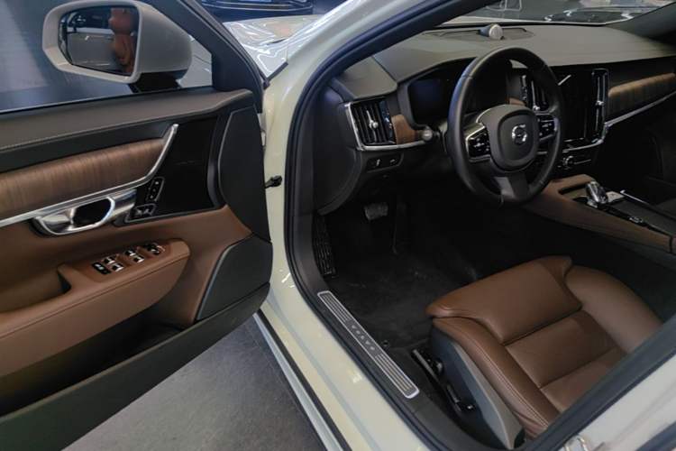 Used Volvo S90 2021 B5 Zhiyuan Luxury Edition Driver Seat