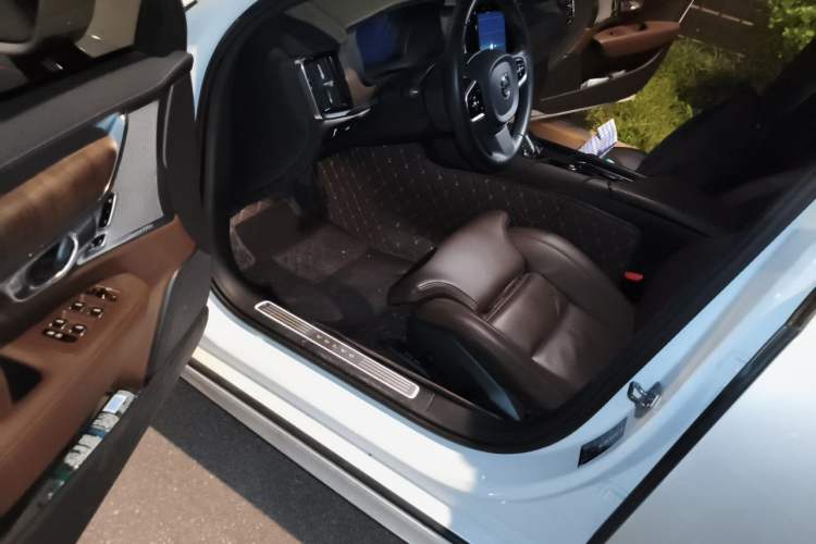 Used Volvo S90 2021 B5 Luxury Smart Edition Driver Seat