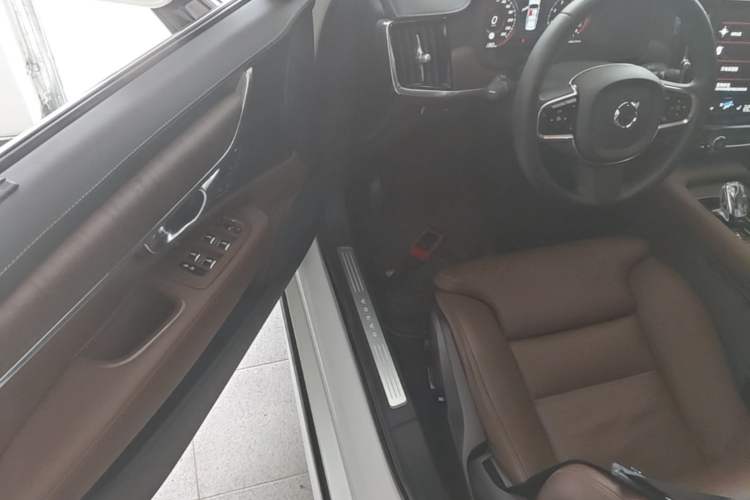Used Volvo S90 2021 B5 Zhiyuan Luxury Edition Driver Seat