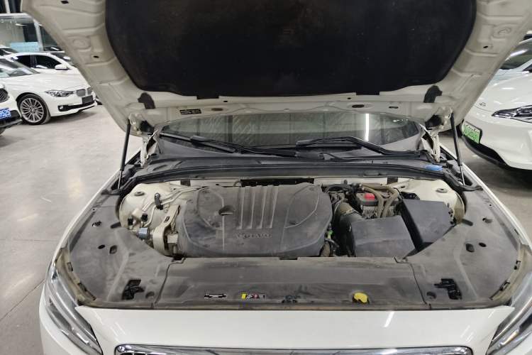 Used Volvo S90 2021 B5 Zhiyuan Luxury Edition Engine Bay