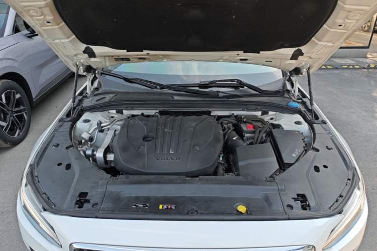 Used Volvo S90 2021 B5 Zhiyuan Luxury Edition Engine Bay