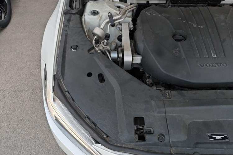Used Volvo S90 2021 B5 Zhiyuan Luxury Edition Engine Bay Right