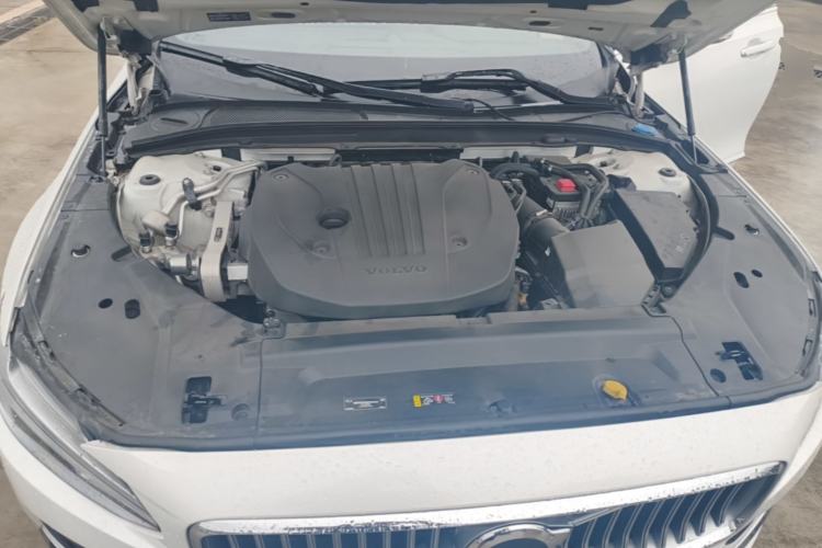 Used Volvo S90 2021 B5 Zhiyi Luxury Edition Engine Bay