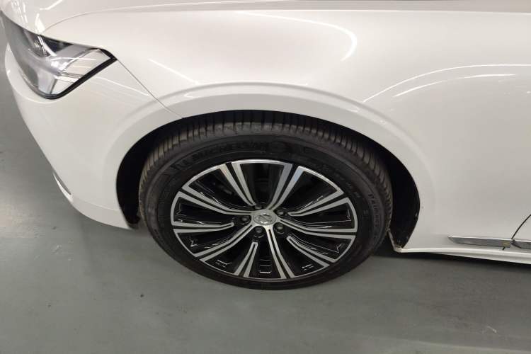 Used Volvo S90 2021 B5 Zhiyuan Luxury Edition Exterior 3