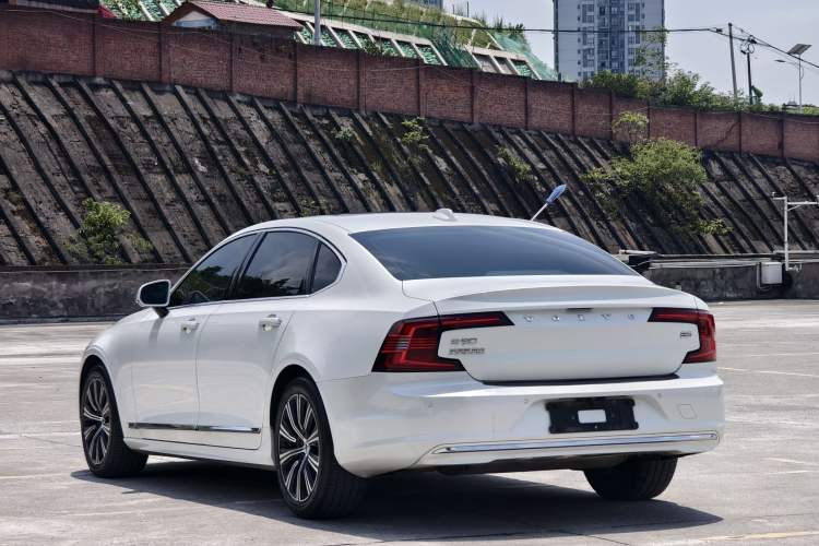 Used Volvo S90 2021 B5 Zhiyi Luxury Edition Exterior 3