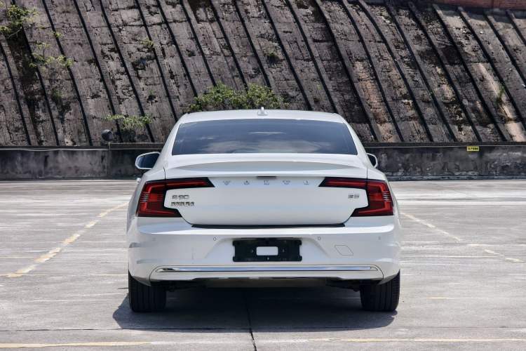 Used Volvo S90 2021 B5 Zhiyi Luxury Edition Exterior 4