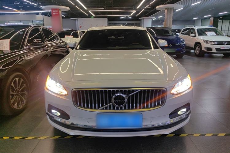 Used Volvo S90 2021 B5 Zhiyuan Luxury Edition Front