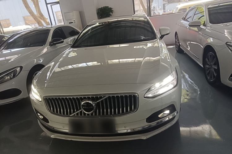 Used Volvo S90 2021 B5 Zhiyuan Luxury Edition Front