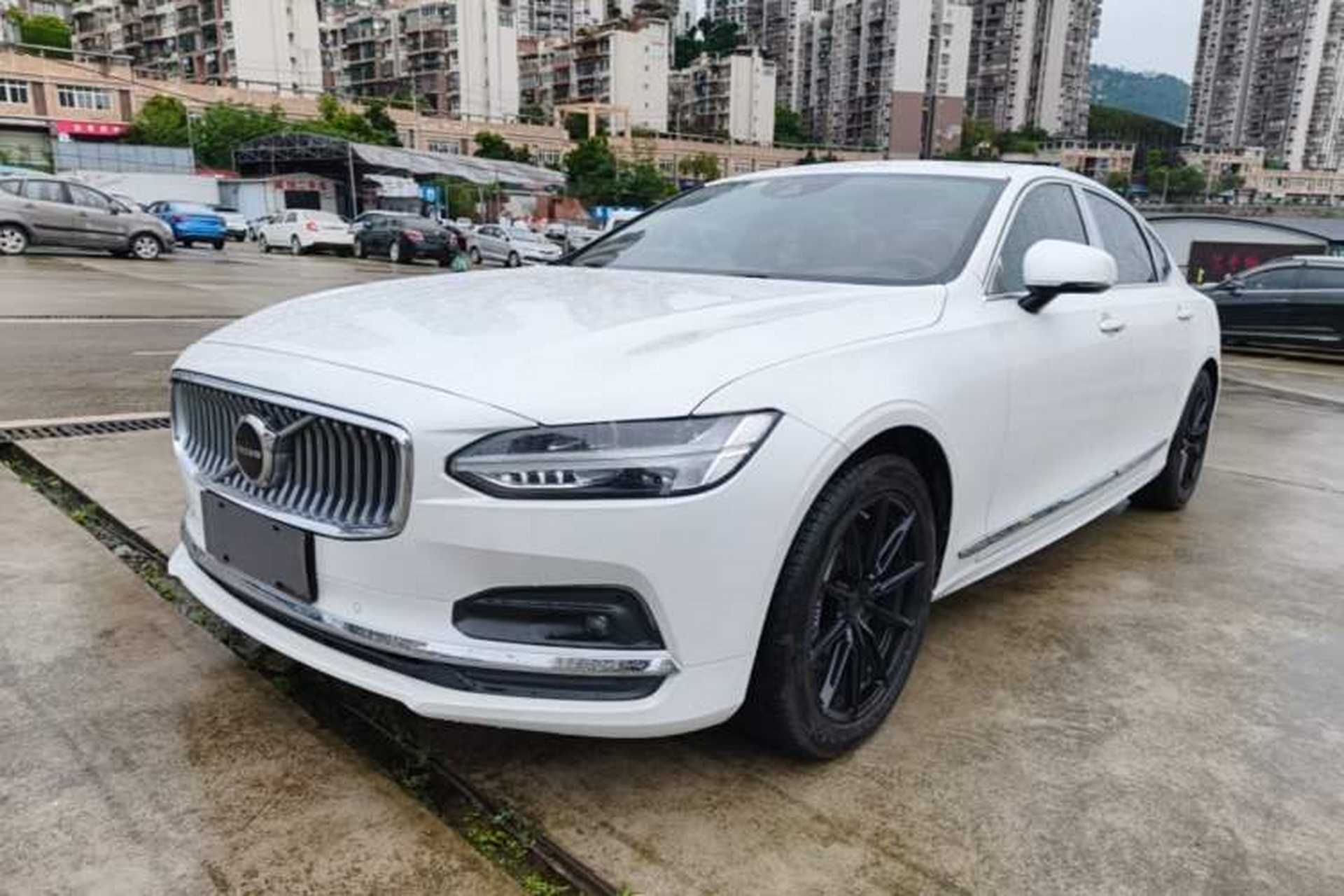 Used Volvo S90 2021 B5 Zhiyi Luxury Edition Front Left 45 Deg