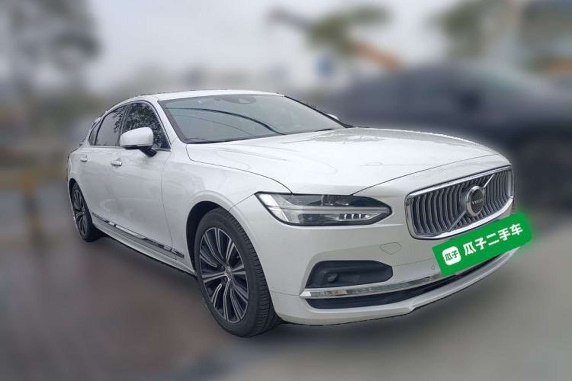 Used Volvo S90 2021 B5 Zhiyi Luxury Edition Front Right 45 Deg