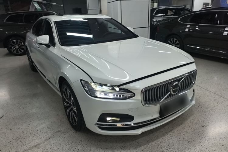 Used Volvo S90 2021 B5 Zhiyuan Luxury Edition Front Right 45 Deg