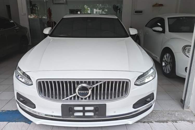 Used Volvo S90 2021 B5 Zhiyuan Luxury Edition Front