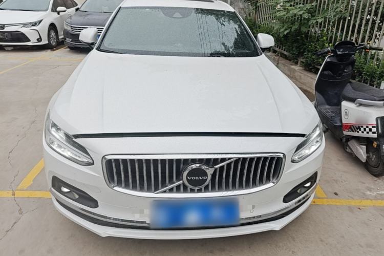 Used Volvo S90 2021 B5 Zhiyi Luxury Edition Front
