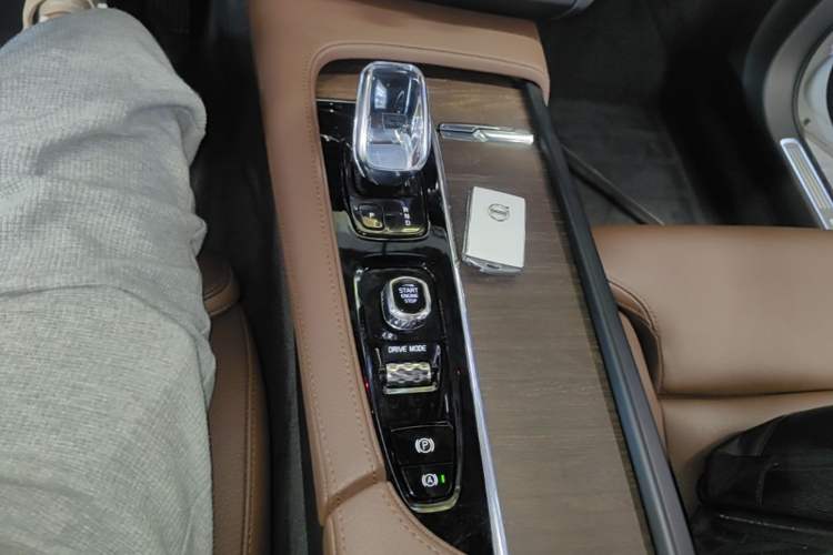 Used Volvo S90 2021 B5 Zhiyuan Luxury Edition Gear Lever