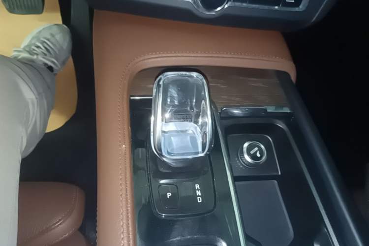 Used Volvo S90 2021 B5 Zhiyuan Luxury Edition Gear Lever