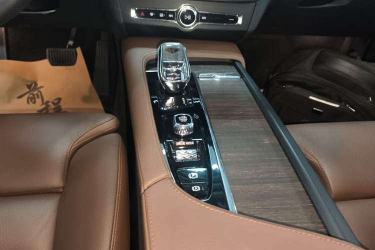 Used Volvo S90 2021 B5 Zhiyuan Luxury Edition Gear Lever
