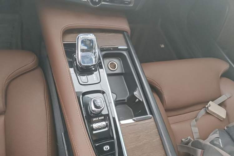 Used Volvo S90 2021 B5 Zhiyuan Luxury Edition Gear Lever