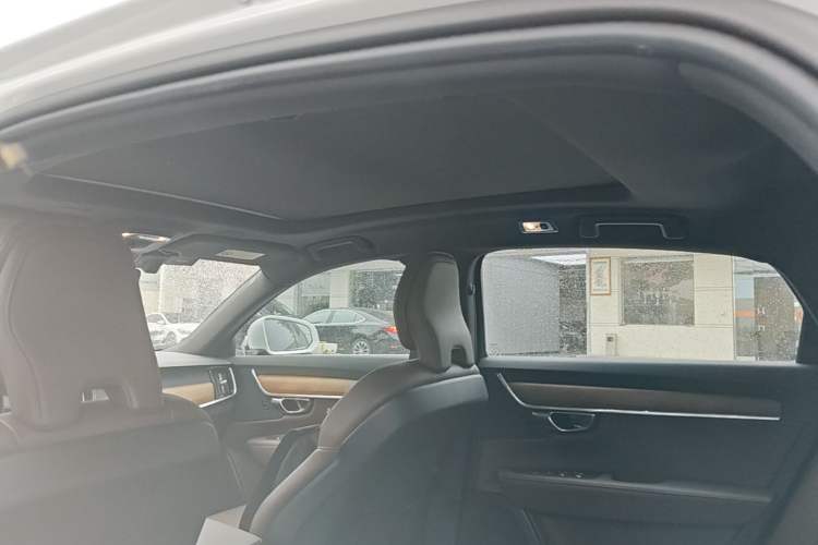 Used Volvo S90 2021 B5 Zhiyi Luxury Edition Headliner