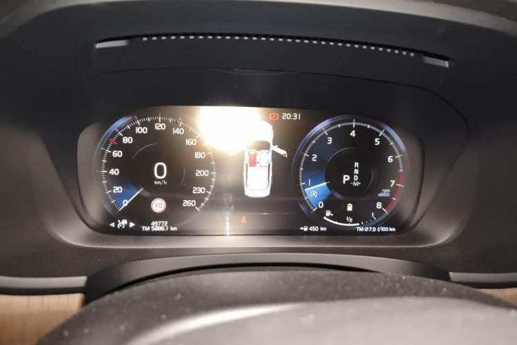 Used Volvo S90 2021 B5 Luxury Smart Edition Instrument Cluster