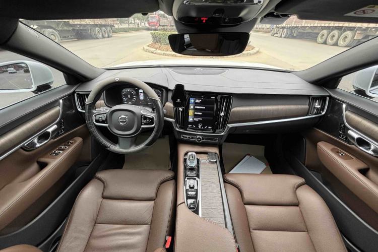 Used Volvo S90 2021 B5 Zhiyuan Luxury Edition Interior 4