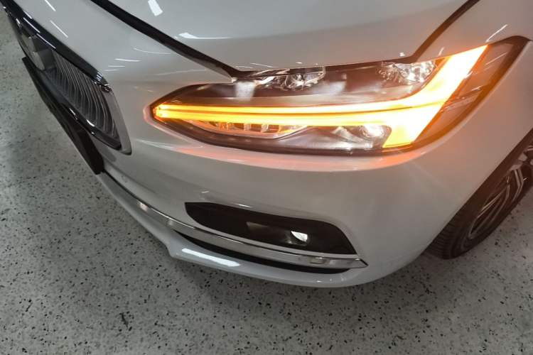 Used Volvo S90 2021 B5 Zhiyuan Luxury Edition Left Front Headlight