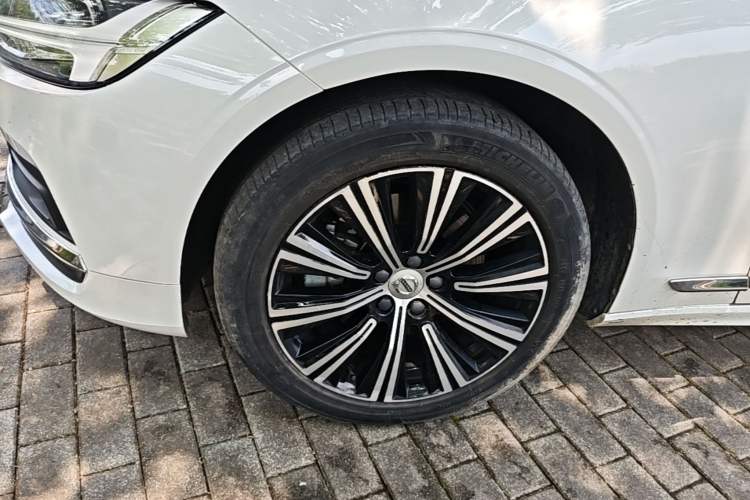 Used Volvo S90 2021 B5 Zhiyi Luxury Edition Left Front Wheel Hub
