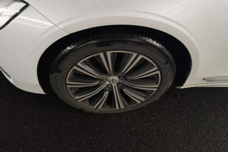 Used Volvo S90 2021 B5 Zhiyi Luxury Edition Left Front Wheel Hub