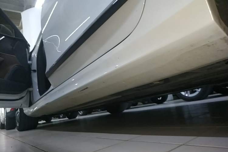 Used Volvo S90 2021 B5 Zhiyi Luxury Edition Left Side Sill