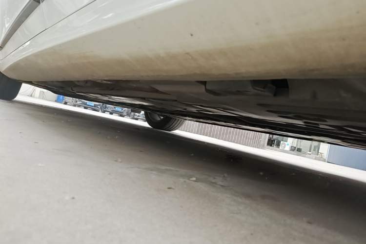 Used Volvo S90 2021 B5 Zhiyi Luxury Edition Left Side Sill
