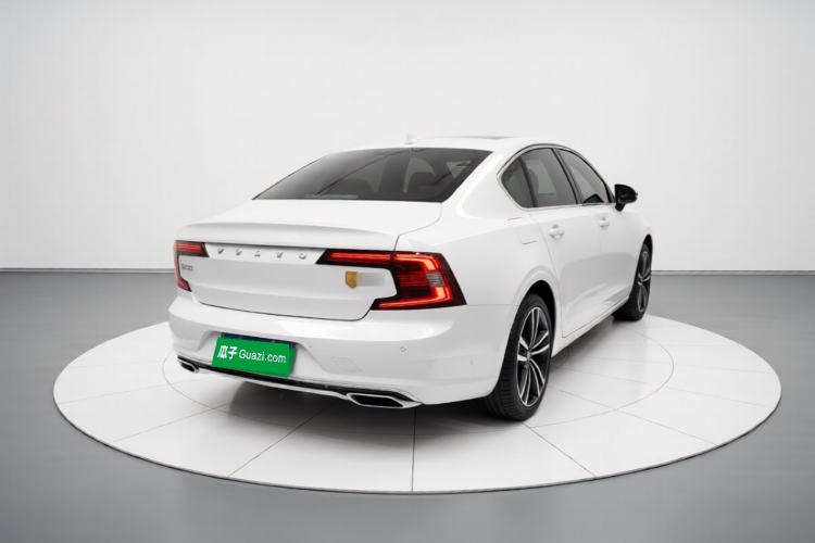 Used Volvo S90 2021 B5 Zhiyuan Luxury Edition Rear