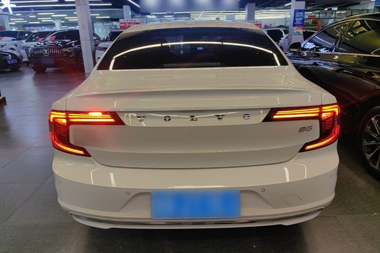 Used Volvo S90 2021 B5 Zhiyuan Luxury Edition Rear