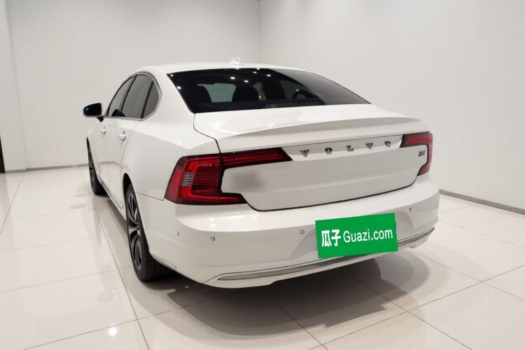 Used Volvo S90 2021 B5 Luxury Smart Edition Rear Left 45 Deg