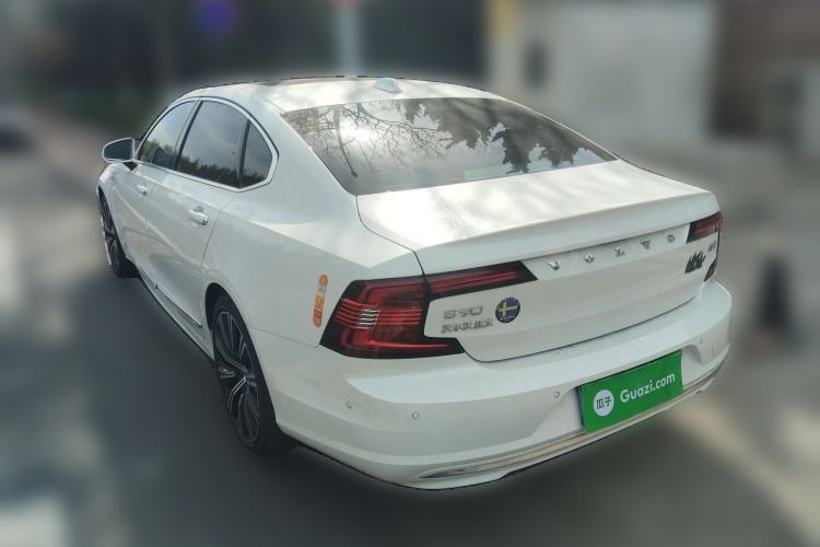 Used Volvo S90 2021 B5 Luxury Smart Edition Rear Left 45 Deg