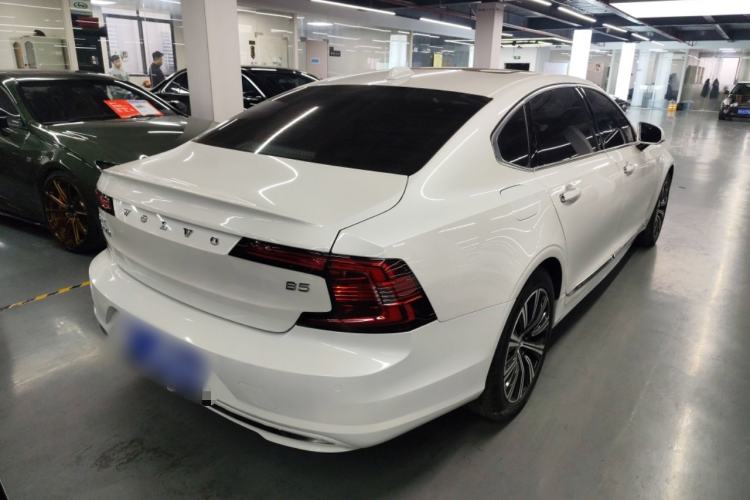 Used Volvo S90 2021 B5 Zhiyuan Luxury Edition Rear Right 45 Deg
